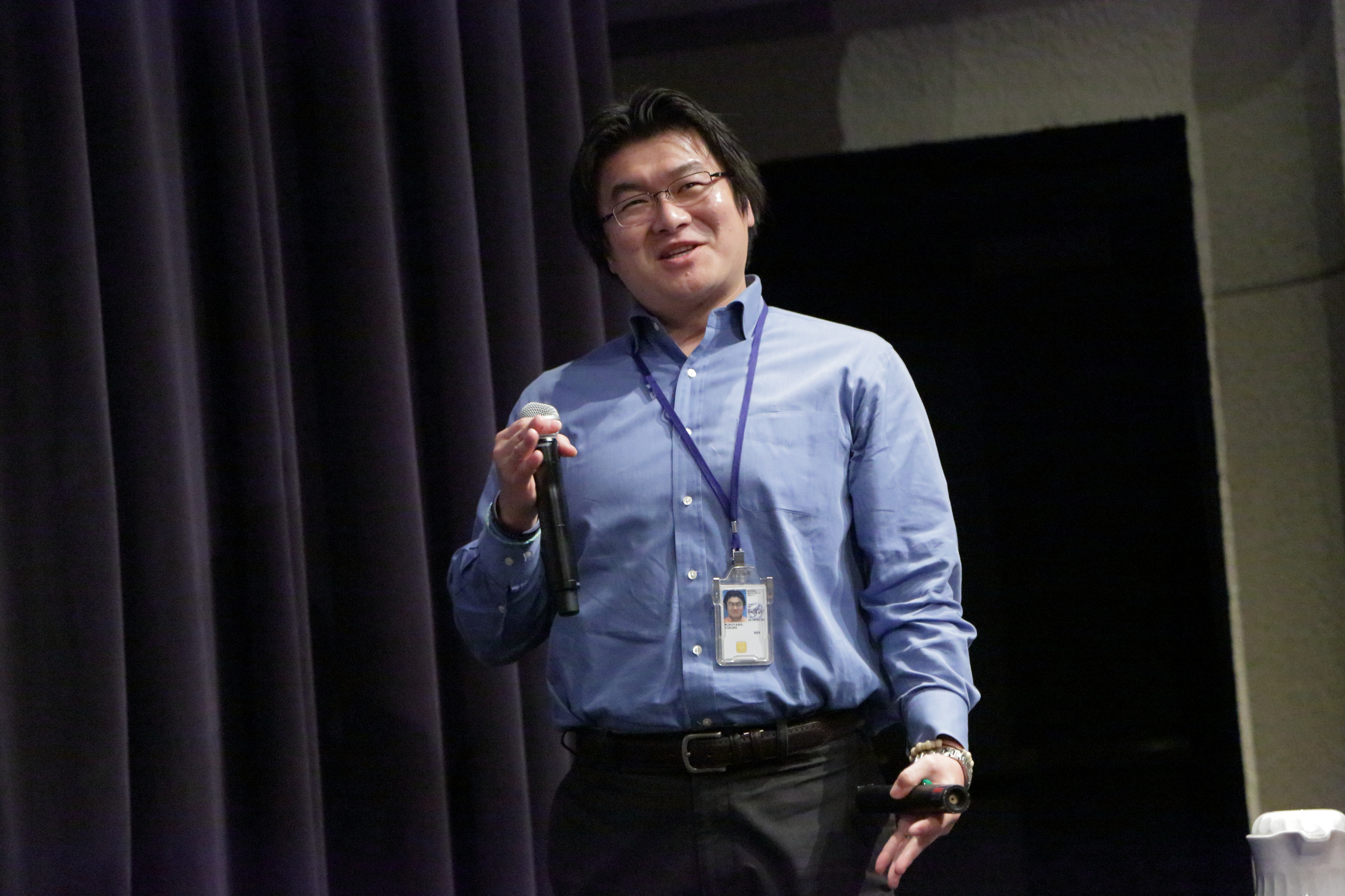 Dr. Yosuke Mukouyama holding a lecture